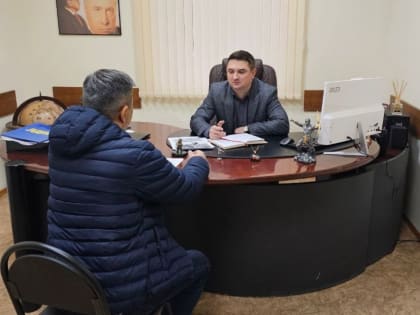 Депутаты Народного Совета ЛНР проводят приемы граждан и встречи с населением для выявления и решения проблемных вопросов
