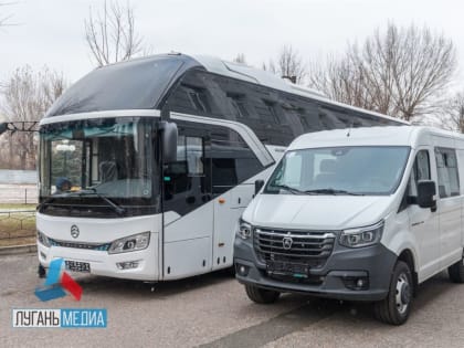 Специализированная детско-юношеская спортивная школа олимпийского резерва получила новый автобус от Президентского фонда