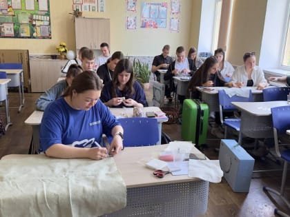 В Антраците провели мастер-класс по изготовлению сухого душа бойцов СВО