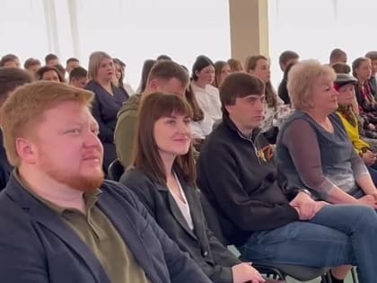 Министр просвещения Российской Федерации Сергей Кравцов посетил Луганск