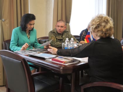 Встреча Главы города Яна Пащенко с матерью погибшего защитника Родины