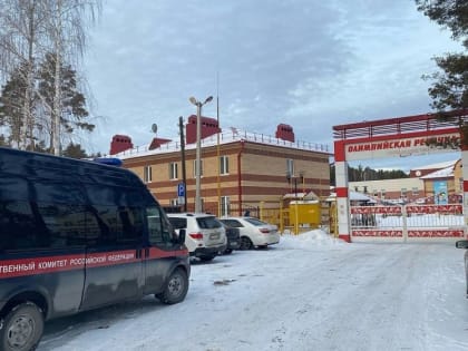 Дети массово заразились опасным вирусом в поезде Тюмень-Адлер, умерла девочка: Почему дошло до смертельного случая и что