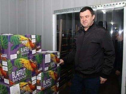 Распределительный центр продуктов питания начал розничную продажу товаров в Луганске
