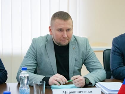 Председатель Народного Совета ЛНР Денис Мирошниченко встретился с делегацией Думы Ставропольского края во главе с...