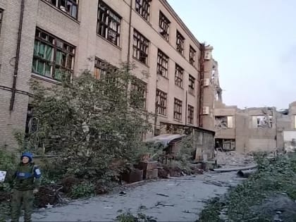 Последствия обстрела вооруженными формированиями Украины г.Луганск (ЛНР)