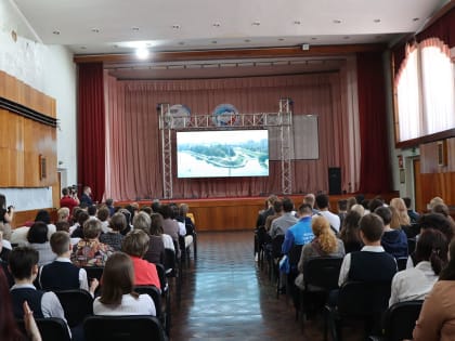 При поддержке «Единой России» в Луганске состоялся показ фильма «Стаханов. Русский характер»