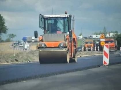 В ДНР восстановили около 300 километров автодорог