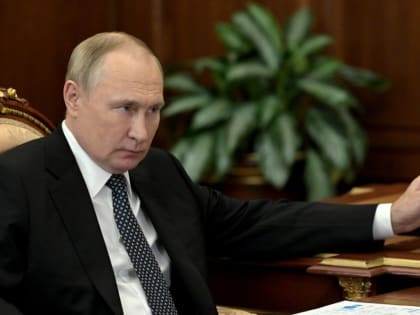 Владимир Путин провел рабочую встречу с министром науки и высшего образования Валерием Фальковым и обсудил с ним програм