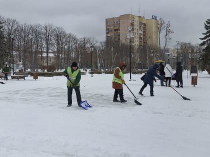 Парки и скверы города своевременно очищены от снега