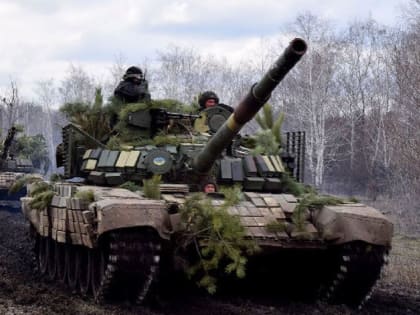 Киев перебрасывает в Донбасс резервы с западной Украины