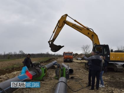 Продолжается реконструкция Яновского водопровода, который обеспечивает подачу воды в Вахрушево и западную часть Красного