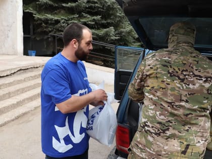 Алчевские единороссы передали очередную гуманитарную помощь военнослужащим
