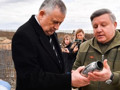 Капсула с землей памятных мест Донбасса заложена у будущего мемориала в Ленинградской области