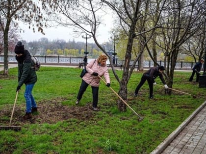 Леонид Пасечник подписал распоряжение об установлении ежегодного субботника в апреле