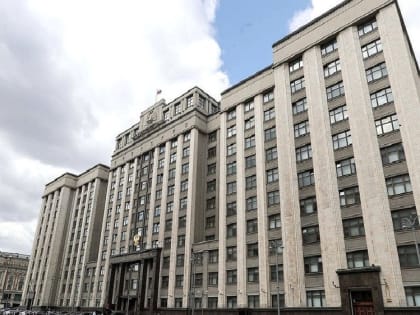 Госдума приняла закон о наделении статусом ветерана участников военных действий с 2014 года