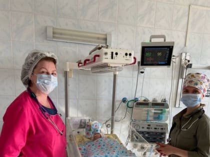 Врачи Луганской детской больницы спасли недоношенного ребенка с врожденной непроходимостью пищевода, сообщили в Минздрав