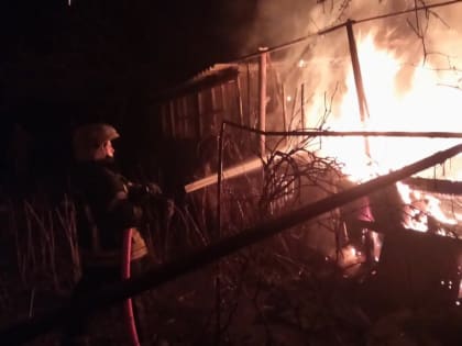 Возгорания жилого дома не допустили огнебороцы из Лисичанска ЛНР