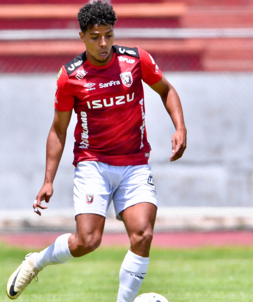 Ronaldo Arroyo player portrait