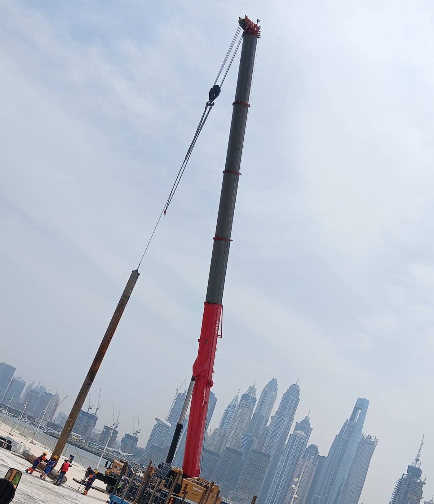 Client-supplied mobile crane work image