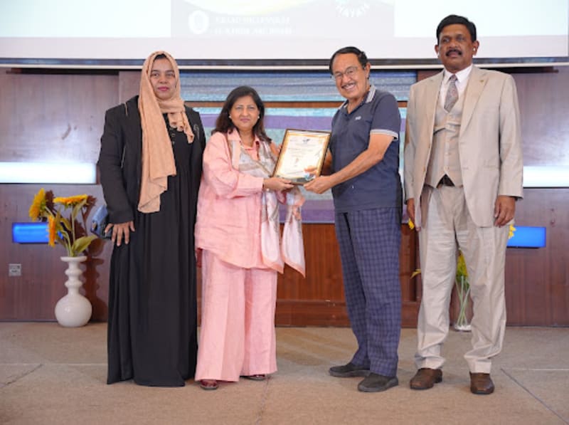 Recognition moment at an event