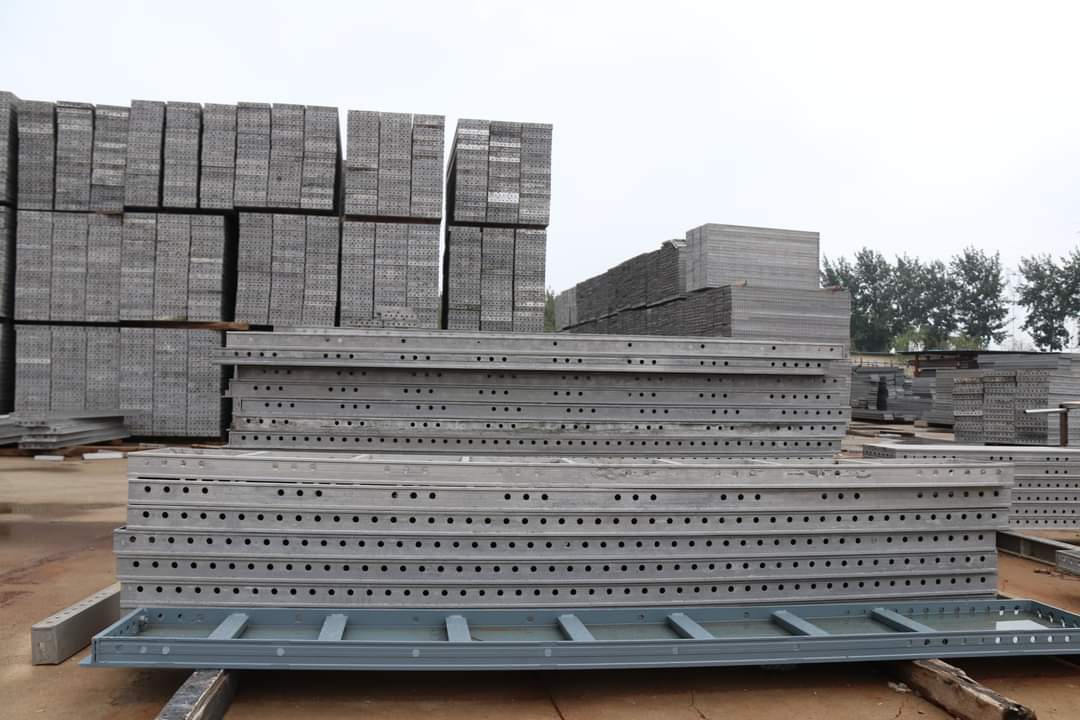 Aluminum formwork panels and components