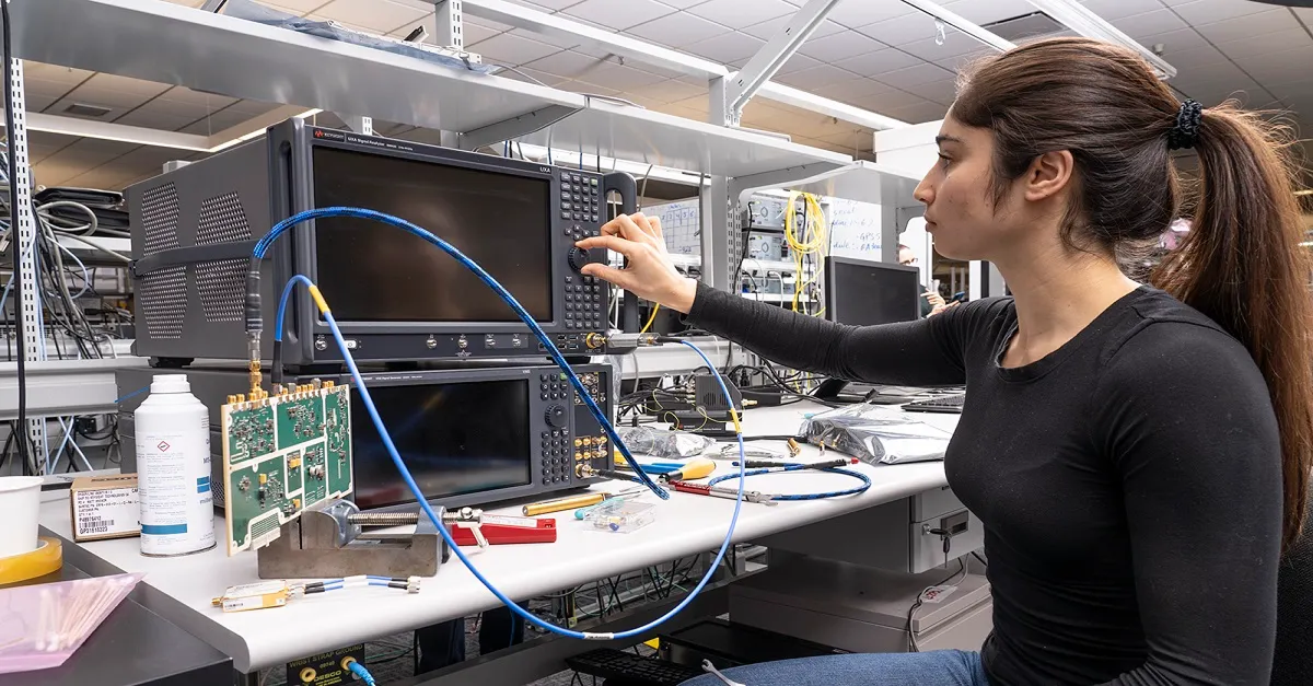 Intelligent Wideband Signal Cueing