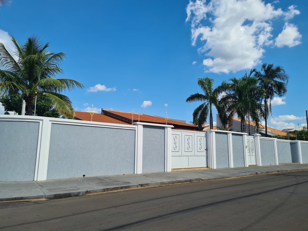 Rua das Quaresmeiras,333 - Parque Residencial Village