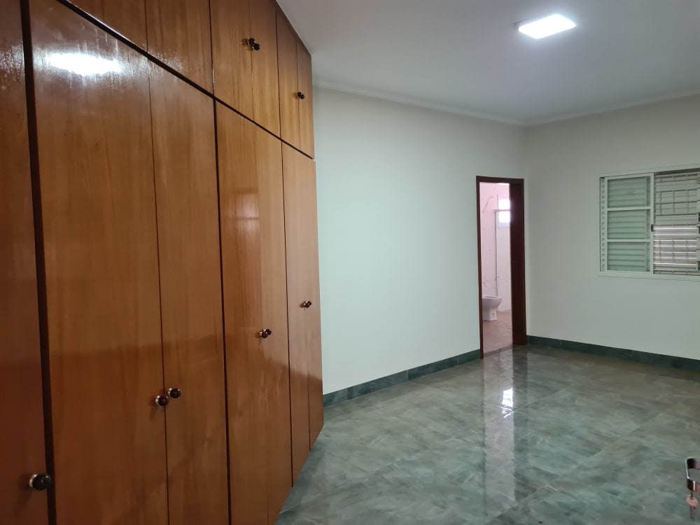 Rua das Quaresmeiras,333 - Parque Residencial Village