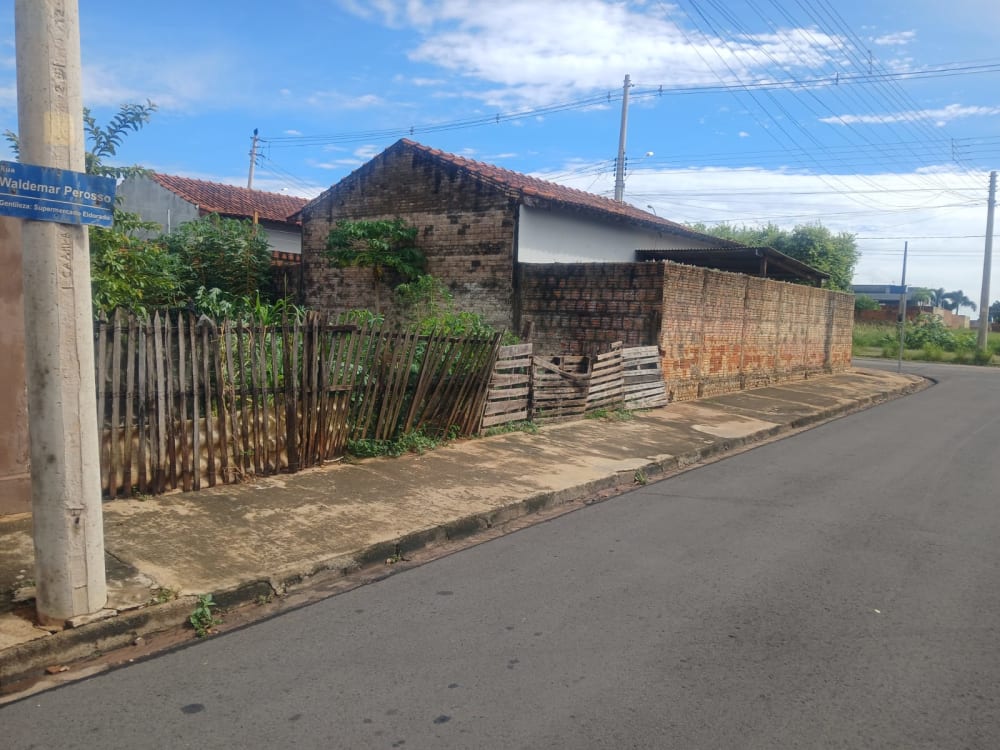 Avenida Lino Gruppo,501 - Residencial Jardim Tropical