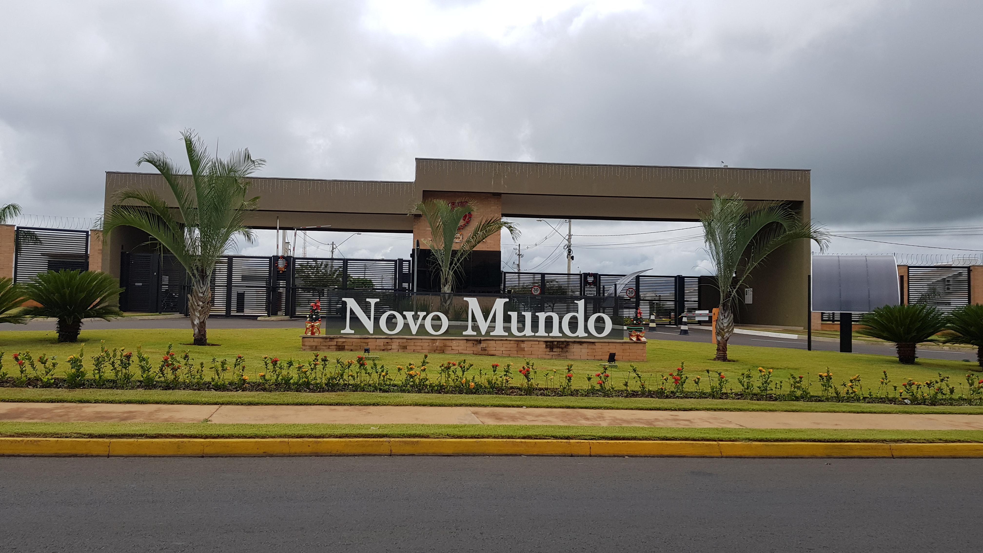 Rua do Mineiro,403 - Condominio NOVO MUNDO
