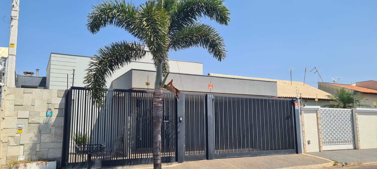 Rua Francisco Barbosa dos Santos,299 - Residencial Jardim do Lago IV