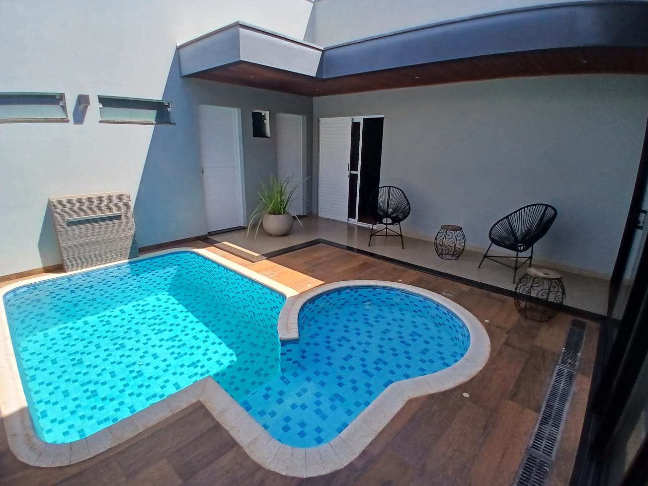 Rua Francisco Barbosa dos Santos,299 - Residencial Jardim do Lago IV