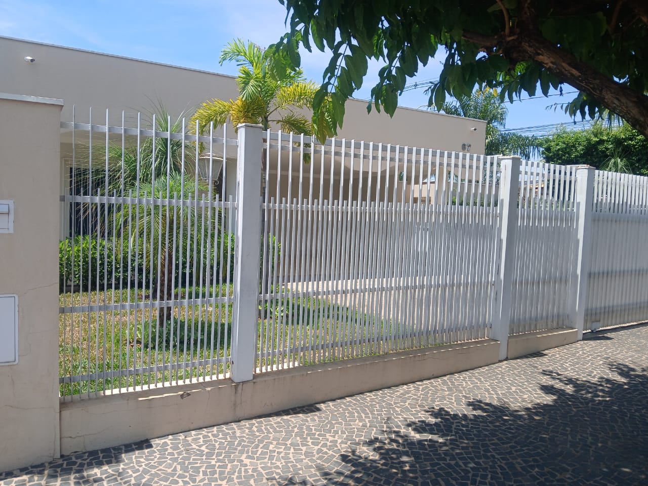 Rua dos Faveiros,67 - Residencial Village