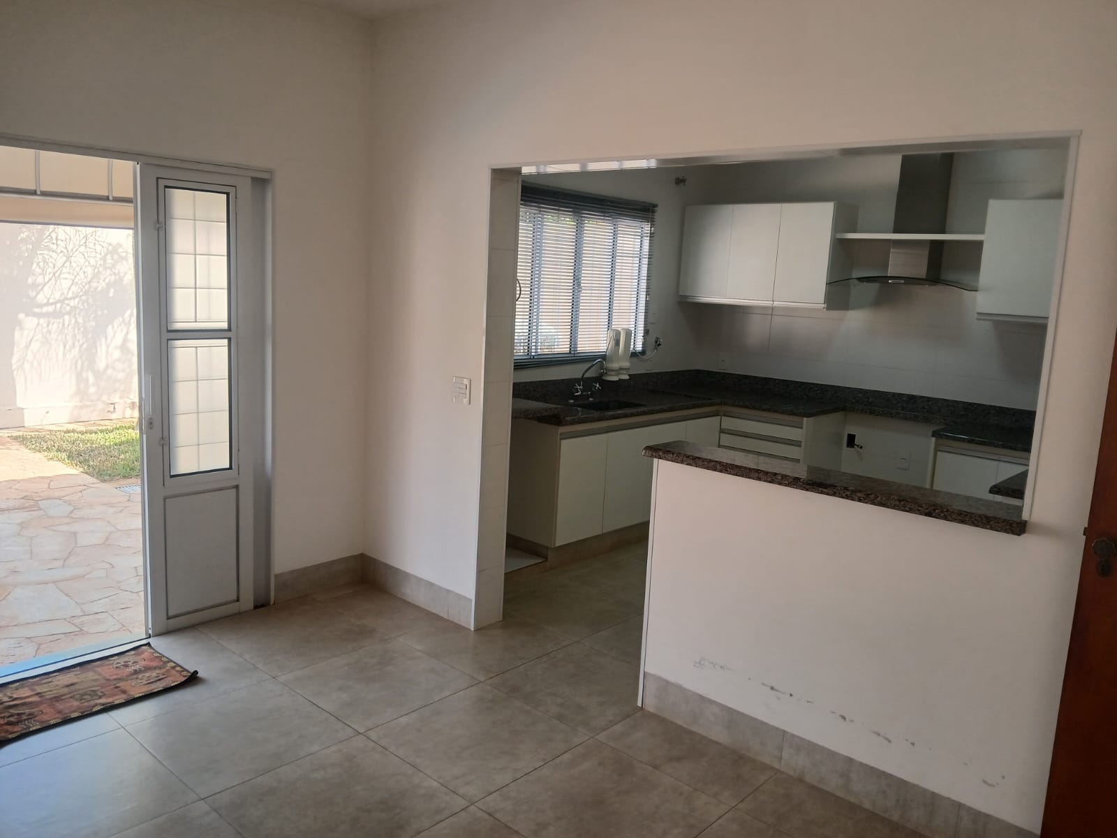 Rua dos Faveiros,67 - Residencial Village