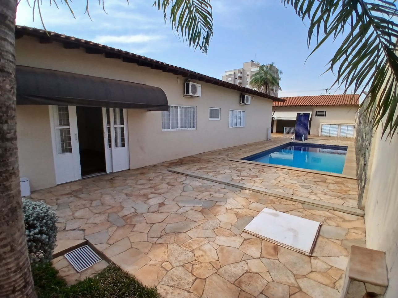 Rua dos Faveiros,67 - Residencial Village