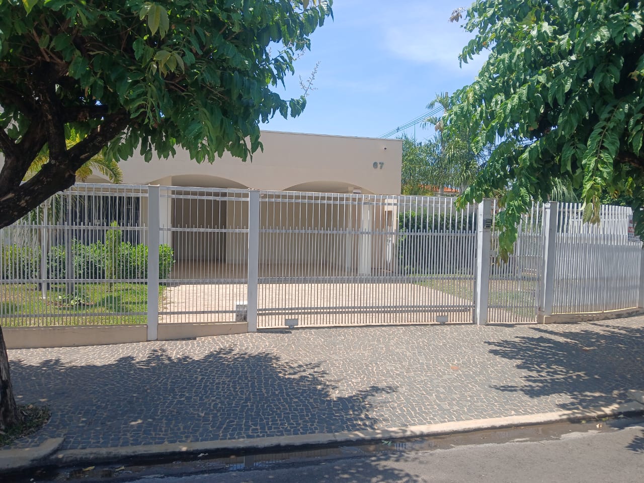 Rua dos Faveiros,67 - Residencial Village