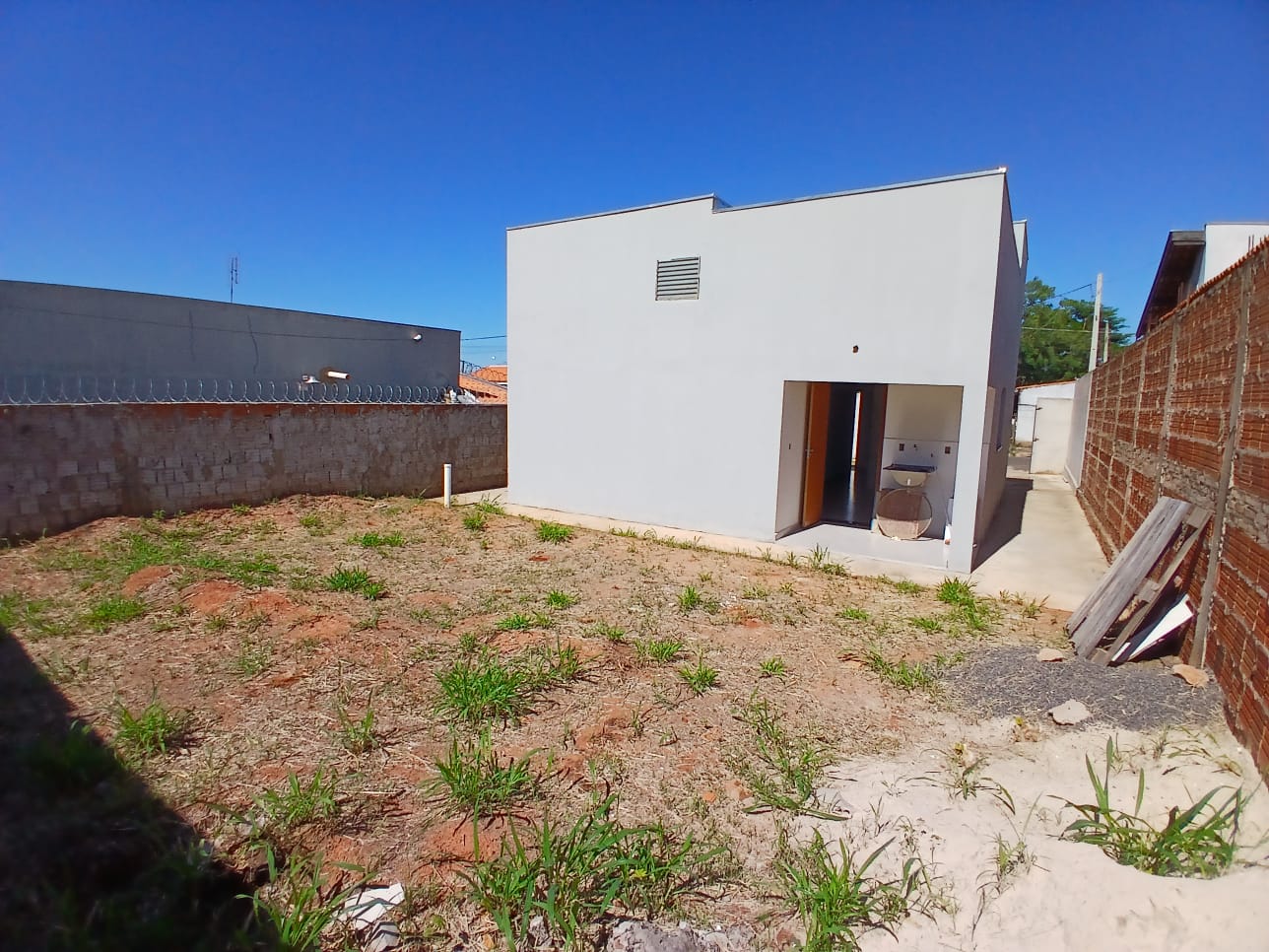 Rua Inocência Moura Chuffi,141 - Residencial Mais Solar 
