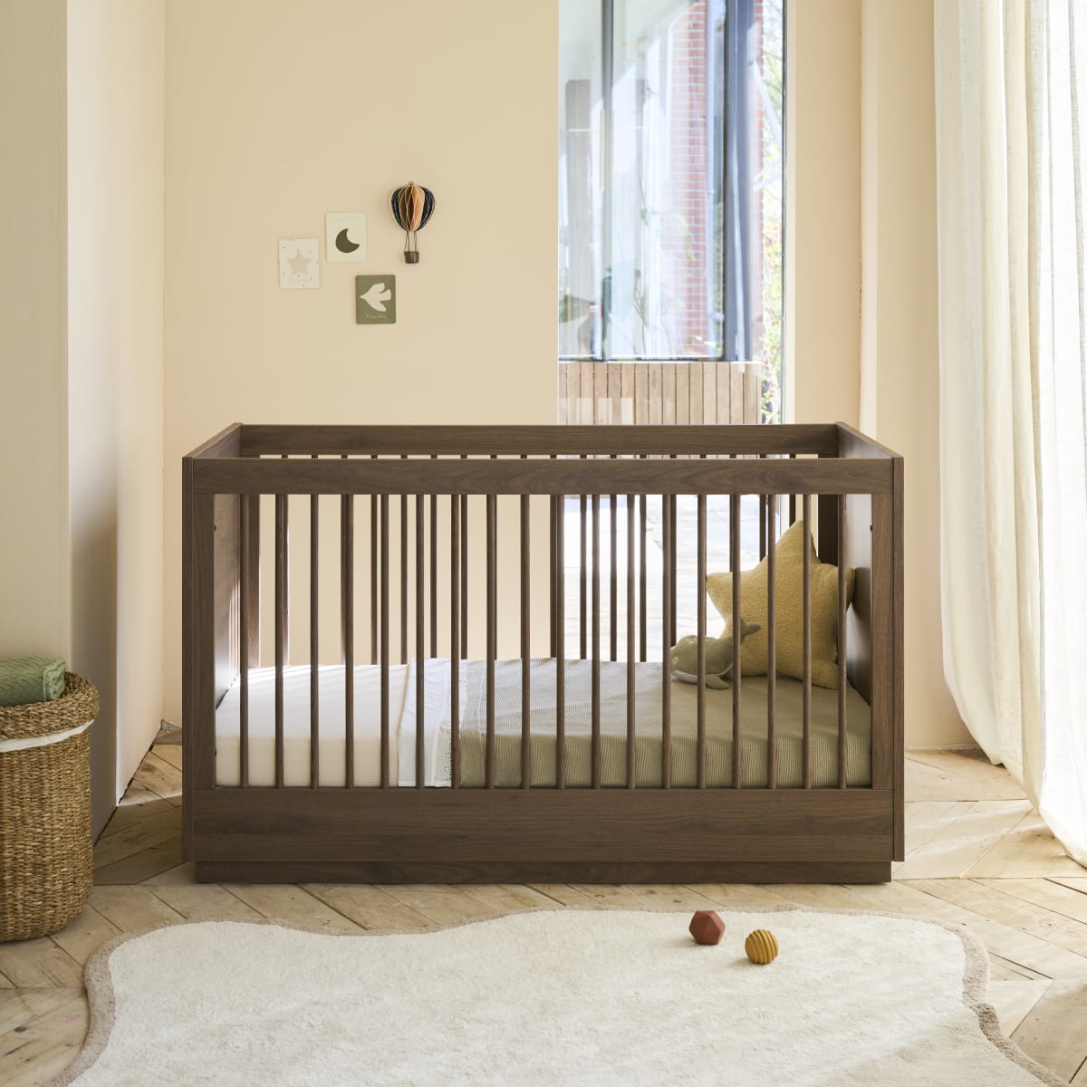 5 redenen waarom een meegroei ledikant de slimste eerste keuze is voor jouw baby