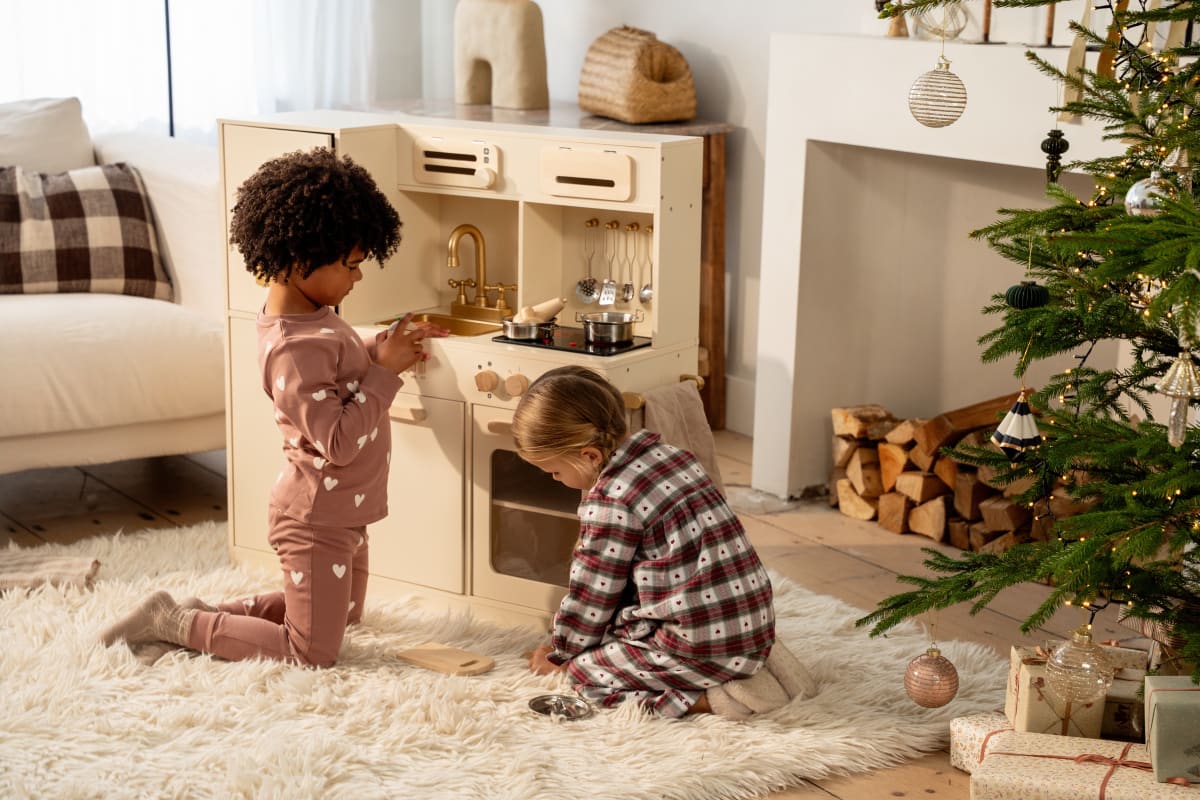 Petite amelie gifting 24