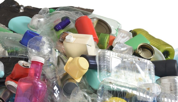 California Plastic Ban Faces 17-State Lawsuit Over Interstate Commerce