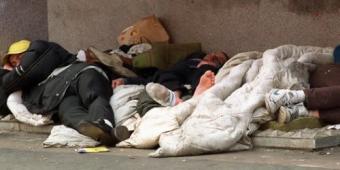 Coronavirus: Keir Starmer backs plea to use 'once in a generation' opportunity to end rough sleeping