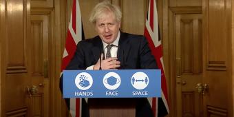 Boris Johnson Is Telling Families To Keep Christmas Small, But Won't Harden The Rules On Festive Mixing