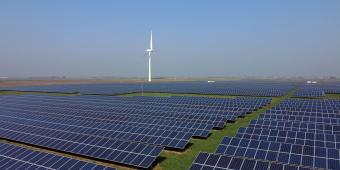 Government's Energy Strategy Faces Further Delays, Downing Street Confirms