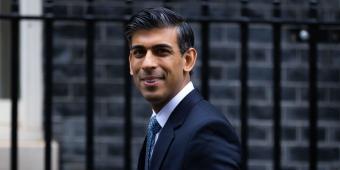 We need to put the ministerial code on a statutory footing to repair distrust in politics