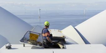 Offshore wind one year after the election