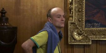 Boris Johnson’s chief adviser Dominic Cummings self-isolating after experiencing coronavirus symptoms