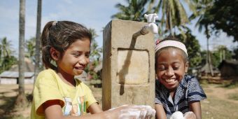 Investments in vaccines must go hand in hand with improving hygiene