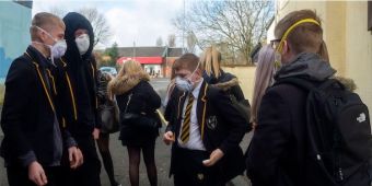 Scientists Call Government 'Reckless' Over Lack Of Covid-19 Measures In Schools