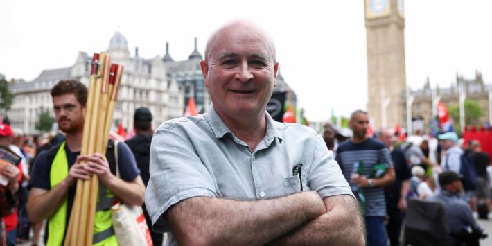 Rail Union Says “Silent Hand Of Government” Is Blocking Deal To End Strikes