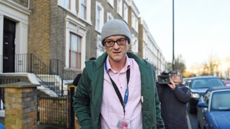 Coronavirus: No 10 under pressure to reveal full Sage advisers list amid row over Dominic Cummings’ role